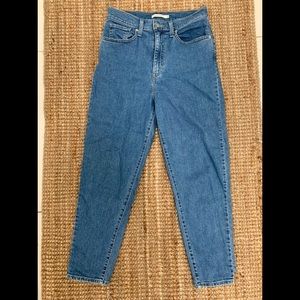 Levi’s High Waisted Taper Jeans